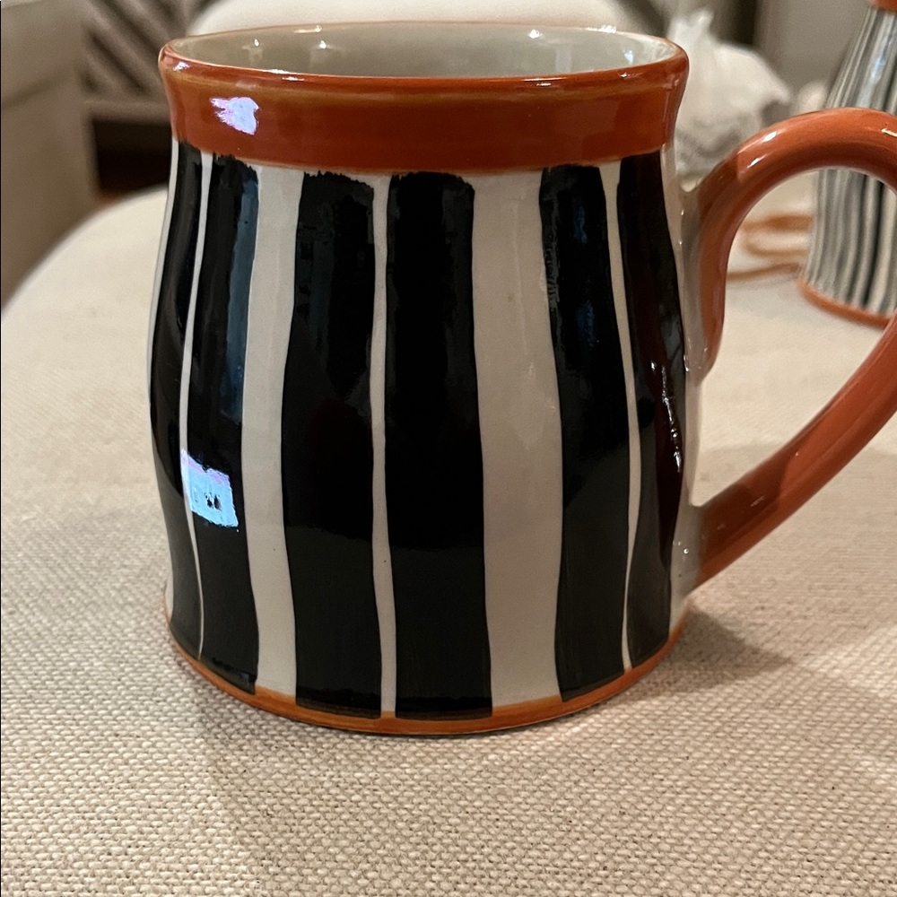 Large Capacity Wide Striped Ceramic Mug/NWT